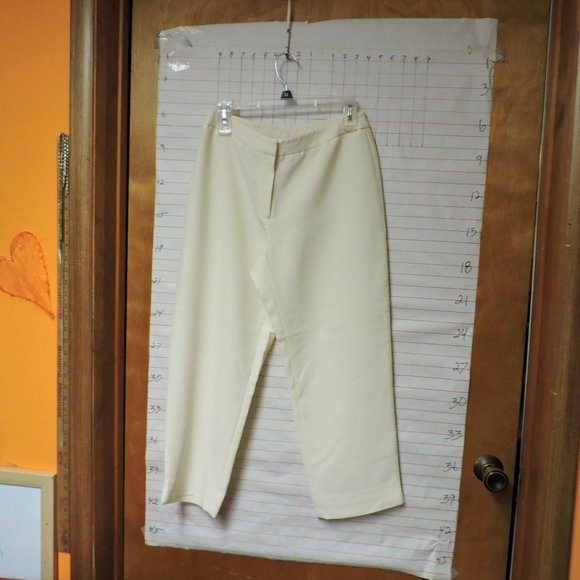 RALPH LAUREN, woman's petite slacks, sz 10P white - Picture 3 of 12